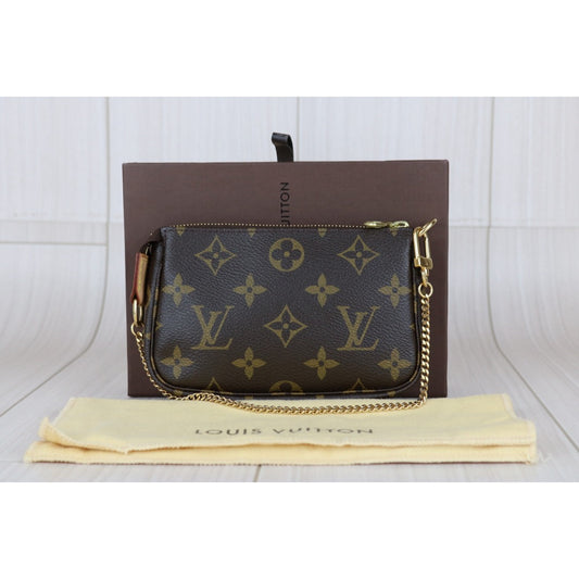 Very Good ( Rank A)| LV Monogram Pochette Accessoires |X25021602