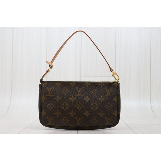 Very Good ( Rank A)|LV Monogram Pochette Accessoires |25111303