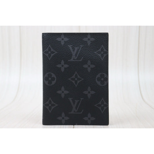Excellent(Rank SA)| LV Passport Cover Couverture Passport Monogram Eclipse|S24121402
