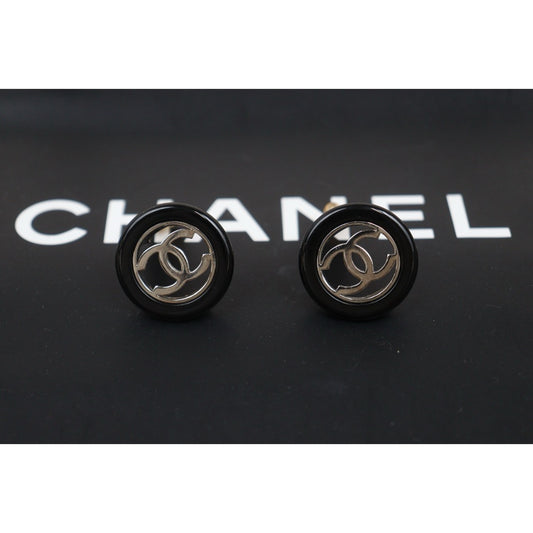 Very Good ( Rank A) |CHANEL Coco Mark Round Earrings Made In 2002 Year |V25070201