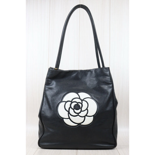 Good ( Rank AB) | CHANEL Camellia Lamb Skin ToteBag GM Made In 2002~2003 Year |V24110750