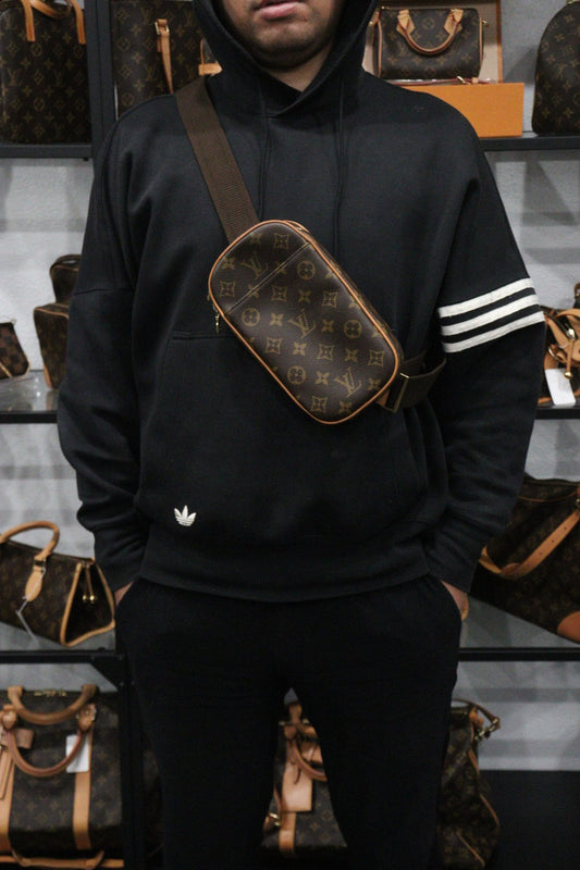 Rank A | LV Monogram Pochette Ganju Shoulder Bag Body Bag |23100903