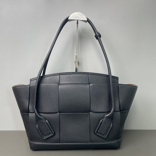 Bottega Veneta Calf Leather Arcoe HandBag Black