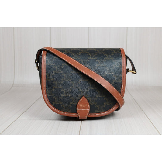 Excellent(Rank SA)| CELINE Macadam Triomphe Cross Body Shoulder Bag Current Model|S24071901