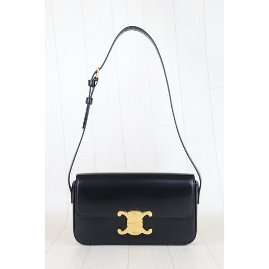 Very Good ( Rank A)|CELINE Calf Leather Triomphe Black Shoulder Bag Golden Hardware|S25103010