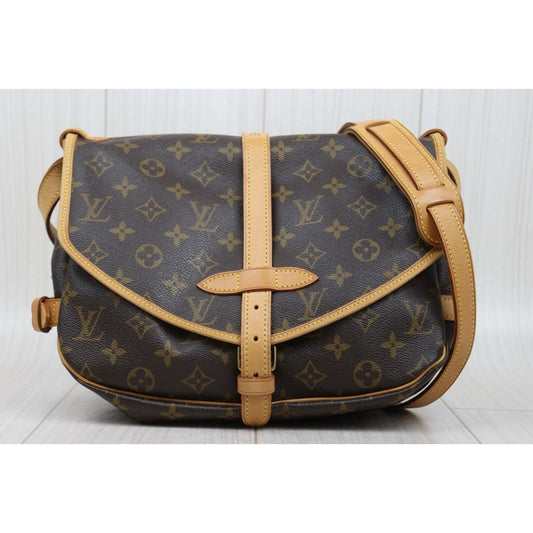 Good ( Rank AB)| LV Monogram Saumur 30 Shoulder Bag|25062616