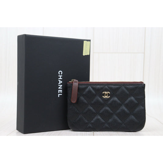 Very Good ( Rank A) |CHANEL Caviar Skin Leather Calf Leather Card Holder Black Made In 2021 - 2022 Year|V25030618
