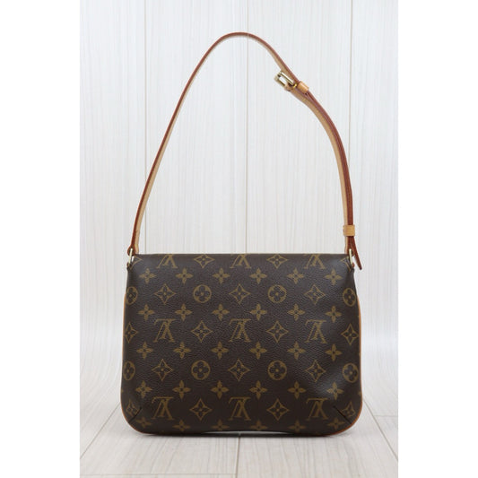 Include Entrupy Certificate of Authenticity|Good ( Rank AB)| Louis Vuitton Monogram Musette Tango Shoulder Bag|26011414