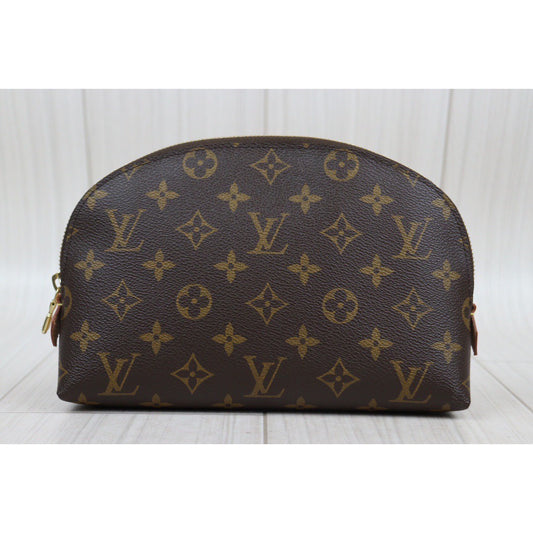 Rank A |LV Monogram GM Pochette Cosmetics|24030519