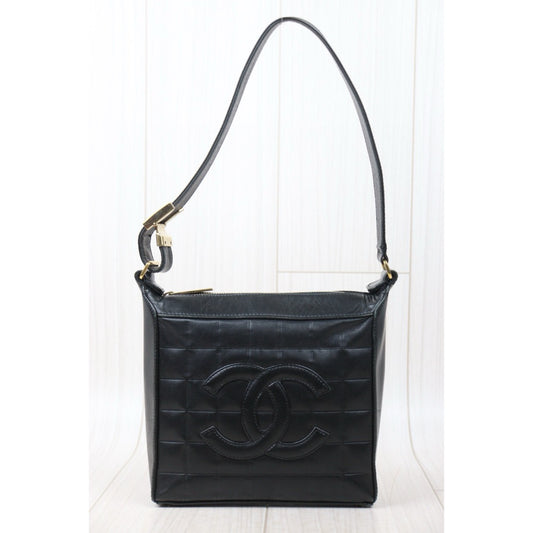 Good ( Rank AB)|CHANEL Choco Bar Lambskin Shoulder Bag Made In 2000~2002Year|P24110108