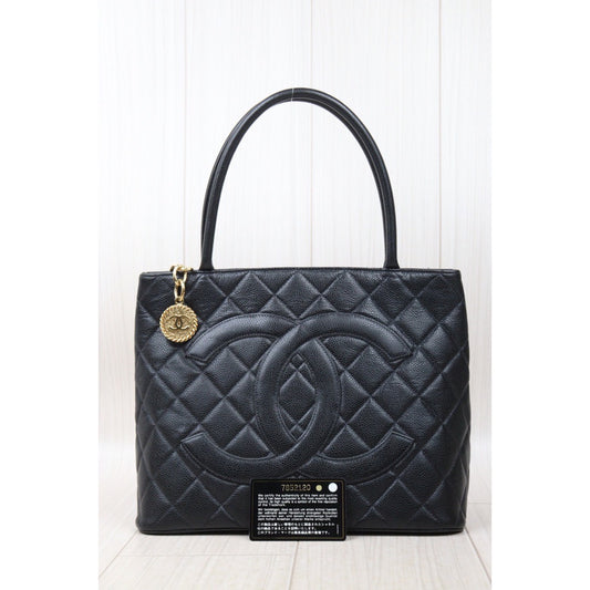 Rank A| CHANEL Caviar Skin Leather Calf Leather Tote Bag Made In 2002~2003Year|V24062030