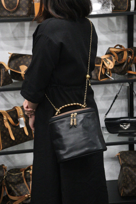 Rank AB | Loewe Belasquez Twist Hand Bag With DIY Shoulderstrap|23092610