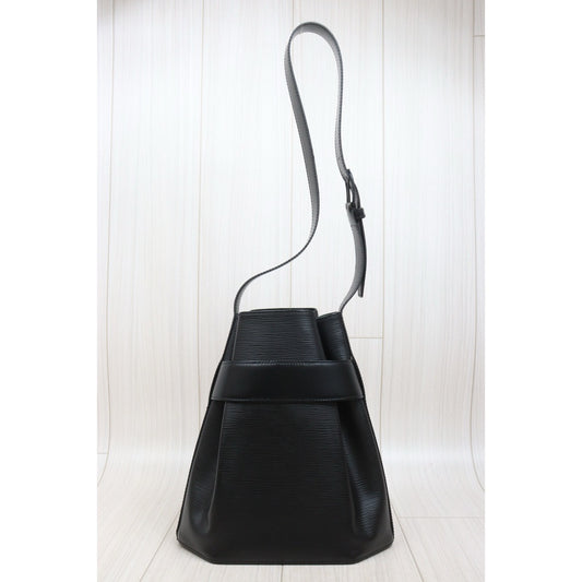 Include Entrupy Certificate of Authenticity|Very Good ( Rank A)| Louis Vuitton Epi Sack de Paul Shoulder Bag Black|26030510