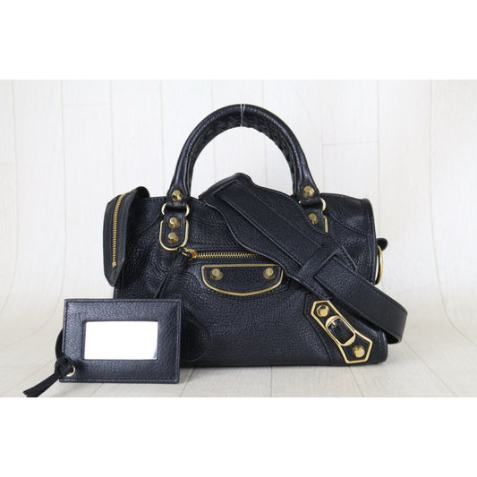 Include Entrupy Certificate of Authenticity|Very Good ( Rank A)|Balenciaga Chevre Leather Gaint Classic Metallic Edge City Mini Black HandBag Shoulder Bag |Z26091514