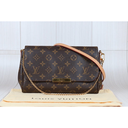 Rank A | Louis Vuitton Monogram Favorite MM Shoulder Bag|W24052302