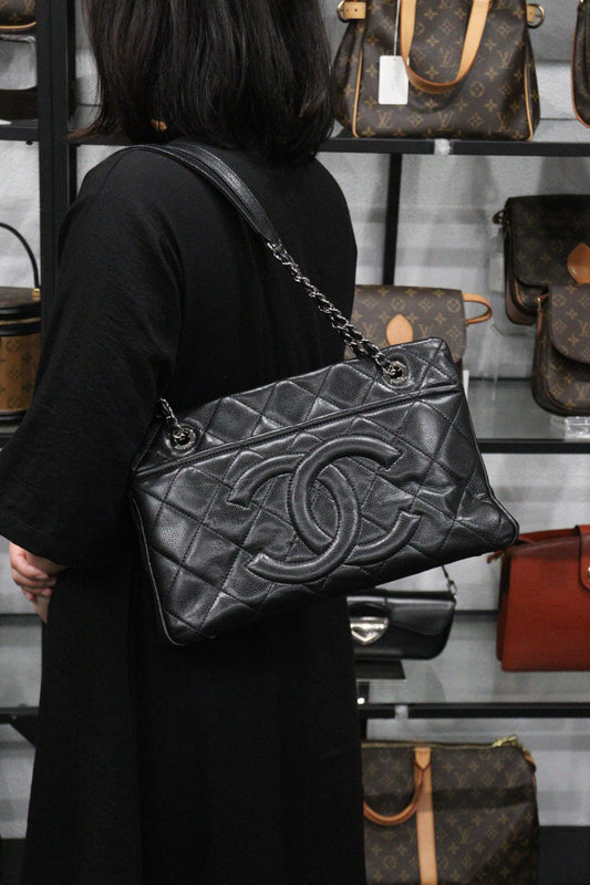 Rank A | CHANEL Matrasse GST Chain Tote Bag Caviar Skin Black Made In 2013-2014 Year|23121602