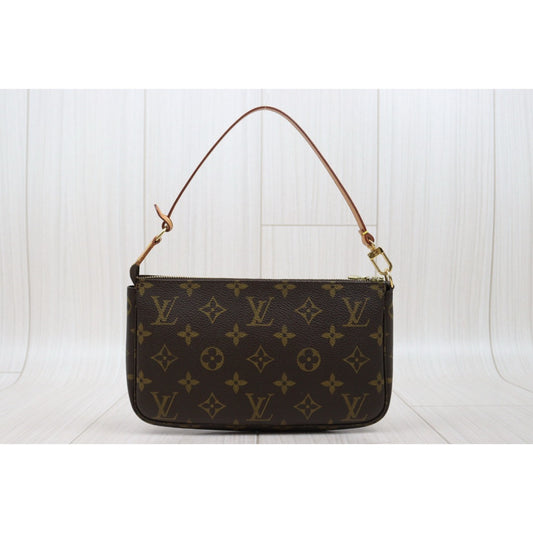 Very Good ( Rank A)|LV Monogram Pochette Accessoires |25041003