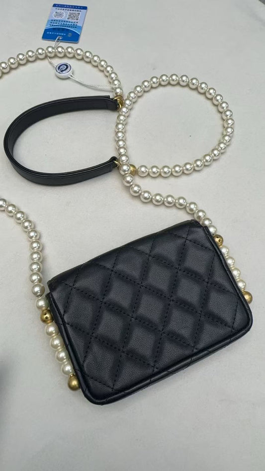 CHANEL Matelasse Chain Mini WOC