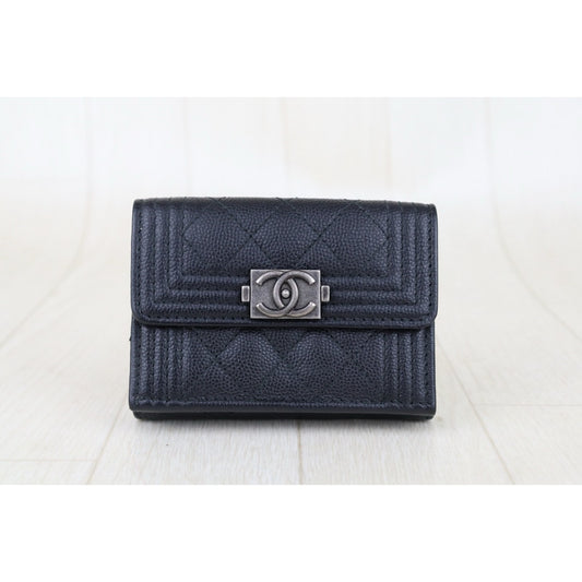 Good ( Rank AB)|CHANEL Leboy Caviar Skin Black Wallet Made In 2018 Year|S25091604