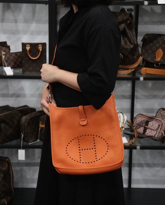 Rank AB| HERMES Evelyn PM Orange Shoulder Bag |V23081401