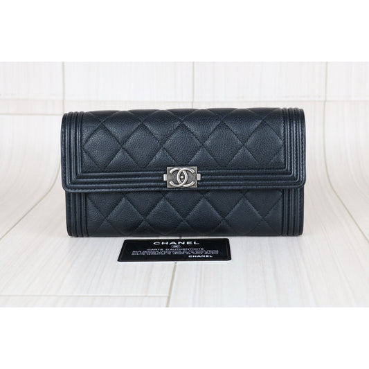 Very Good ( Rank A) |CHANEL Leboy Caviar Skin Black Long Wallet Made In 2016-2017 Year|S25030708