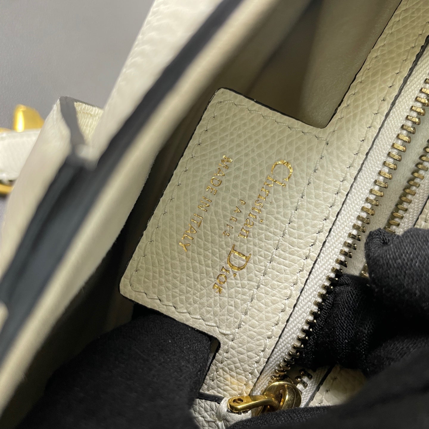 Very Good ( Rank A)|Dior Saddle Shoulder Bag Medium White