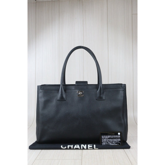 Good ( Rank AB) |CHANEL Calf Skin Shoulder Bag Made in 2012-2013 Year|24090405