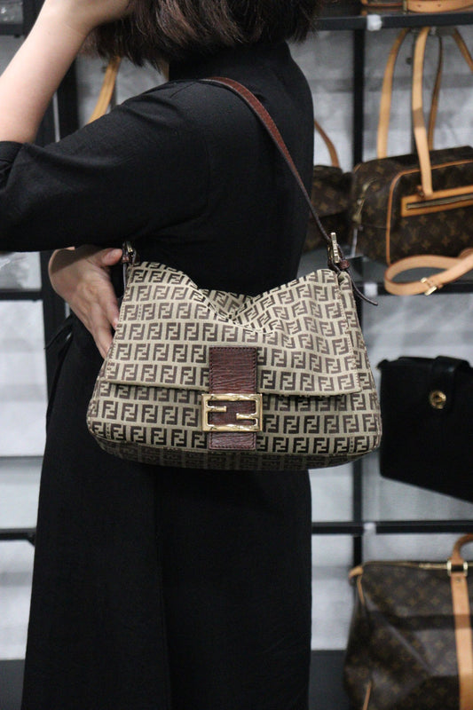 Rank A| FENDI Mamma Baguette Shoulder Bag |23062975