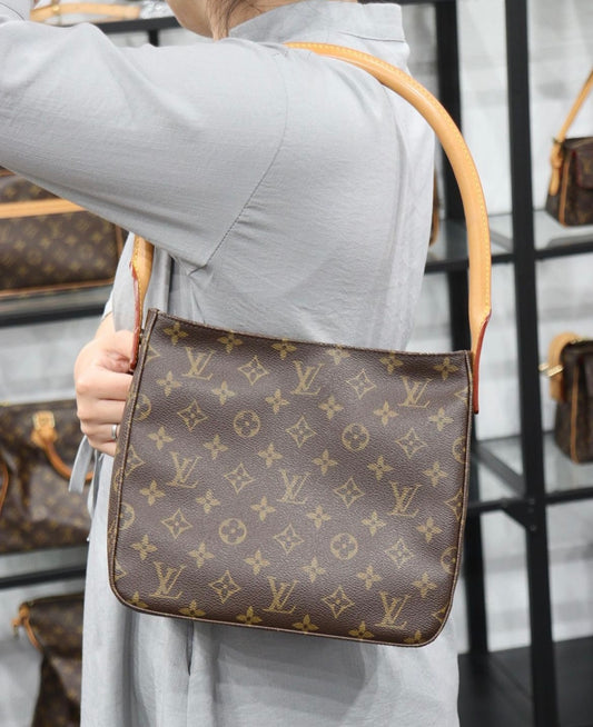 Rank AB | LV Monogram Looping MM Shoulder Bag |23051803