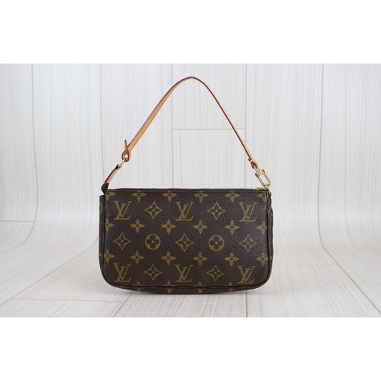 Rank A | LV Monogram Pochette Accessoires |23061502