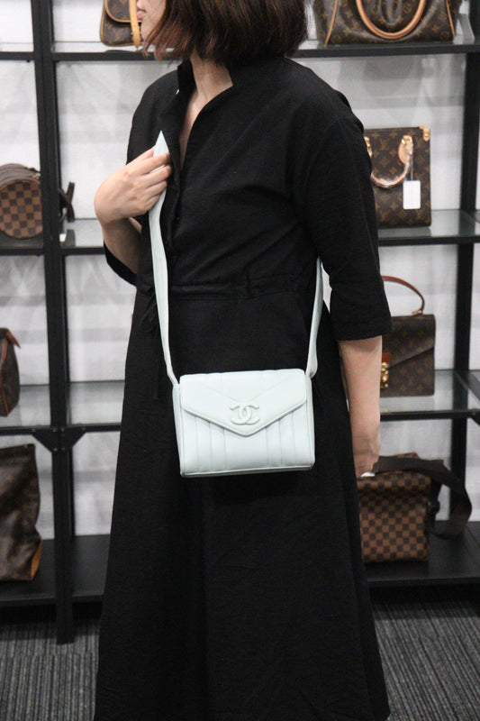 Rank AB | CHANEL Lanbskin Shoulder Bag Green|23062618