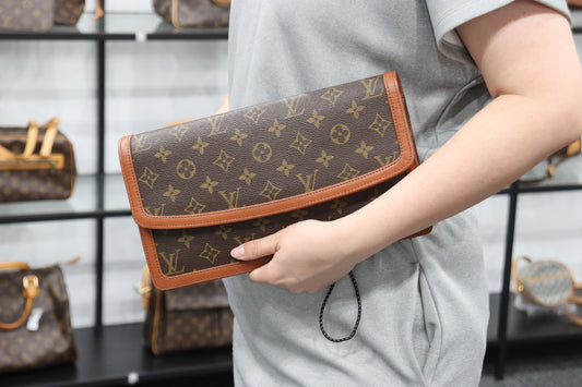 Rank AB | LV Monogram Pochette Dame Vintage Clutch Bag|23042505
