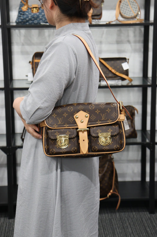 Rank A |LV Monogram Hudson Shoulder Bag |23051709