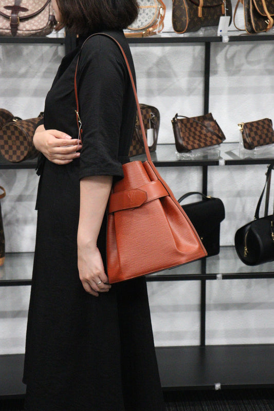 Rank A | LV Epi Sack de Paul Shoulder Bag|V23062920