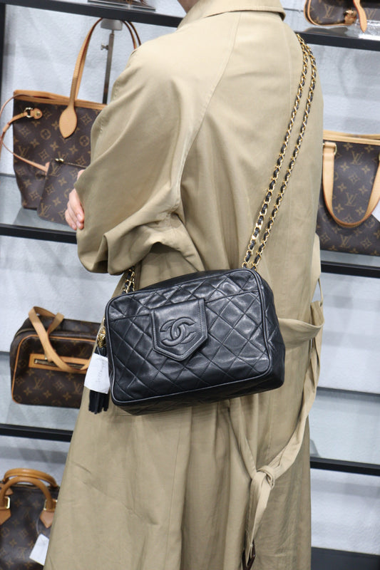 Rank AB | CHANEL Matrasse Double Chain Camera Bag 22|23042205