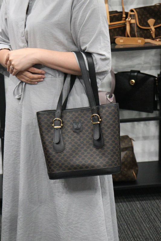 Rank A | CELINE Macadam ToteBag Black |V23070707