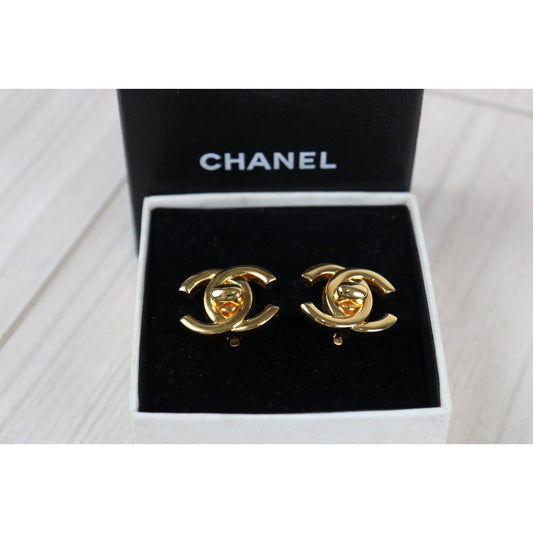 Rank A |CHANEL Turn Lock Vintage Earrings |V23062343