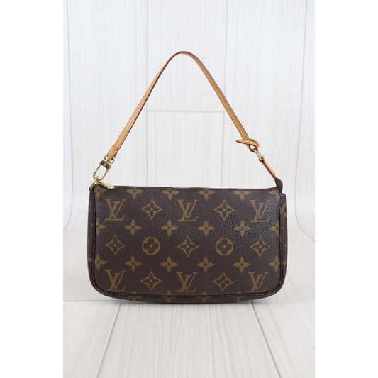 Rank A | LV Monogram Pochette Accessoires |V23062915