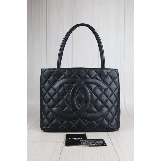 Rank AB | CHANEL Caviar Skin Leather Calf Leather Tote Bag|V23071428