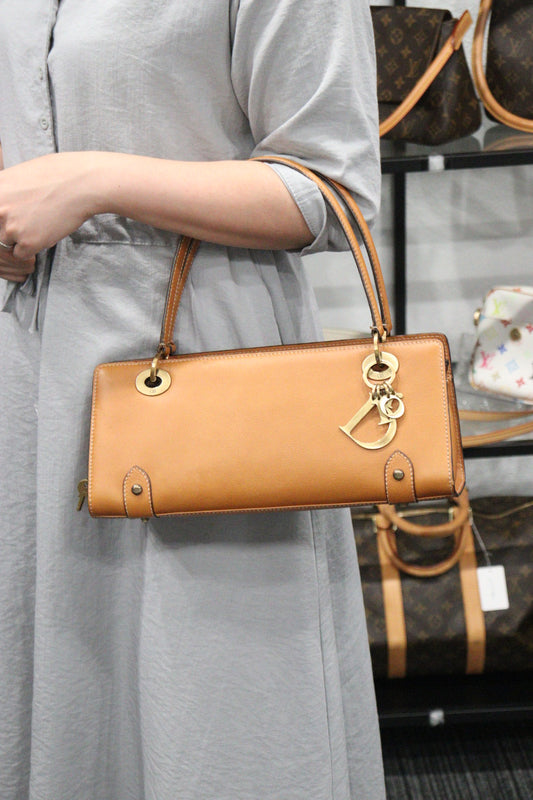 Rank A | Dior Vintage Calf Leather HandBag |V23071411