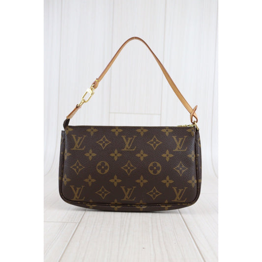 Rank AB | LV Monogram Pochette Accessoires |23032807