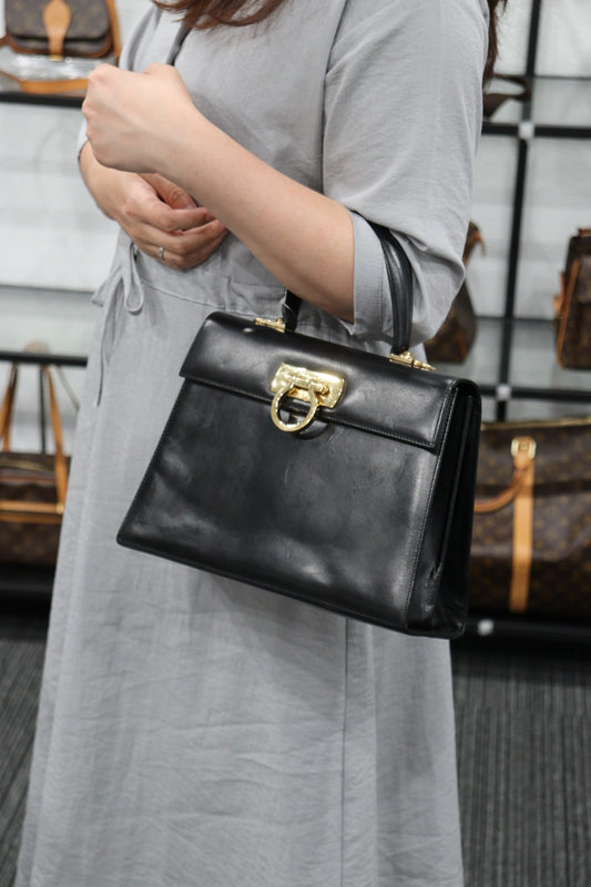 Rank B |Ferragamo Gancini Handbag |23050409