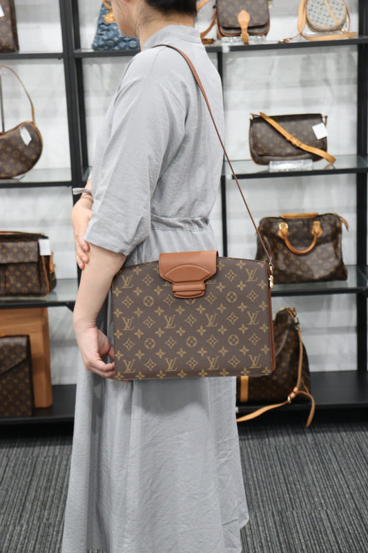 Rank A | LV Monogram Courcelles Shoulder bag |23051701