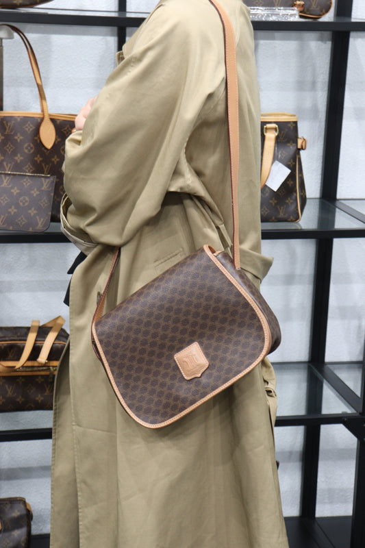 Rank AB | CELINE Macadam Shoulderbag |23042216