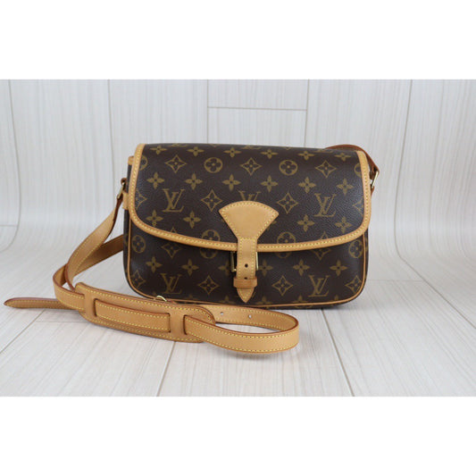 Rank AB |LV Monogram Sologne ShoulderBag|23062319