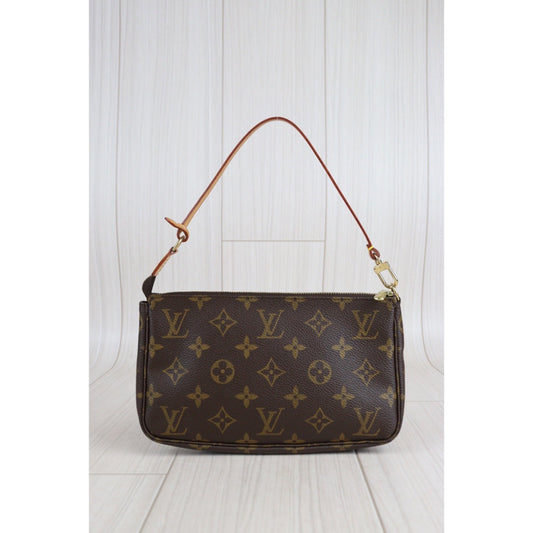 Rank A | LV Monogram Pochette Accessoires |23070415