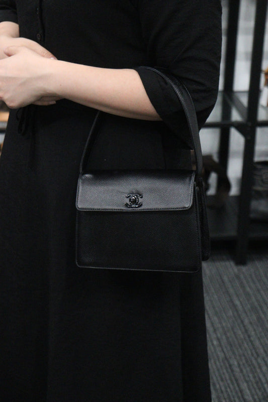 Rank AB | CHANEL Caviar Skin HandBag Black|23062308