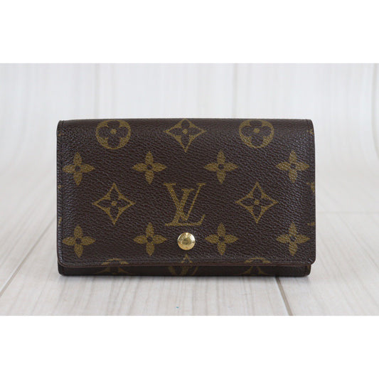 Rank A |LV Monogram Wallet|23060903
