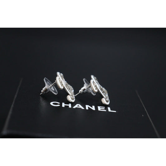 Include Authentic Detective Certificate of Authenticity|Very Good ( Rank A) |CHANEL A25C Classic Crystal CC Stud Earrings Made In 2025Year|26102603