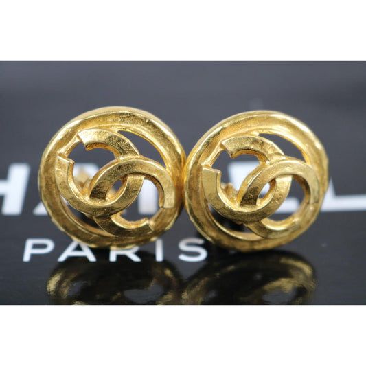Rank A |CHANEL Vintage Earrings |082804